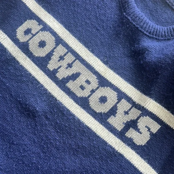 COWBOYS Football Blue and White Crew Neck Sweater - Picture 5 of 5